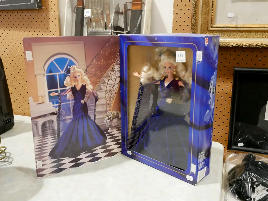 boxed ltd edition Sapphire Dream Barbie Image 1++