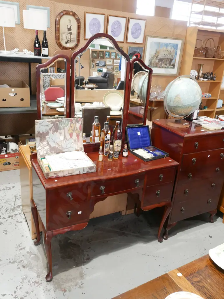 mahogany cab leg 5 drawer mirror back dresser H1650 W1035 D470 Image 1++