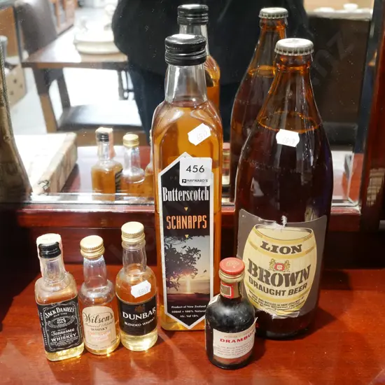 Lion Brown beer, schnapps, 4x spirit miniatures