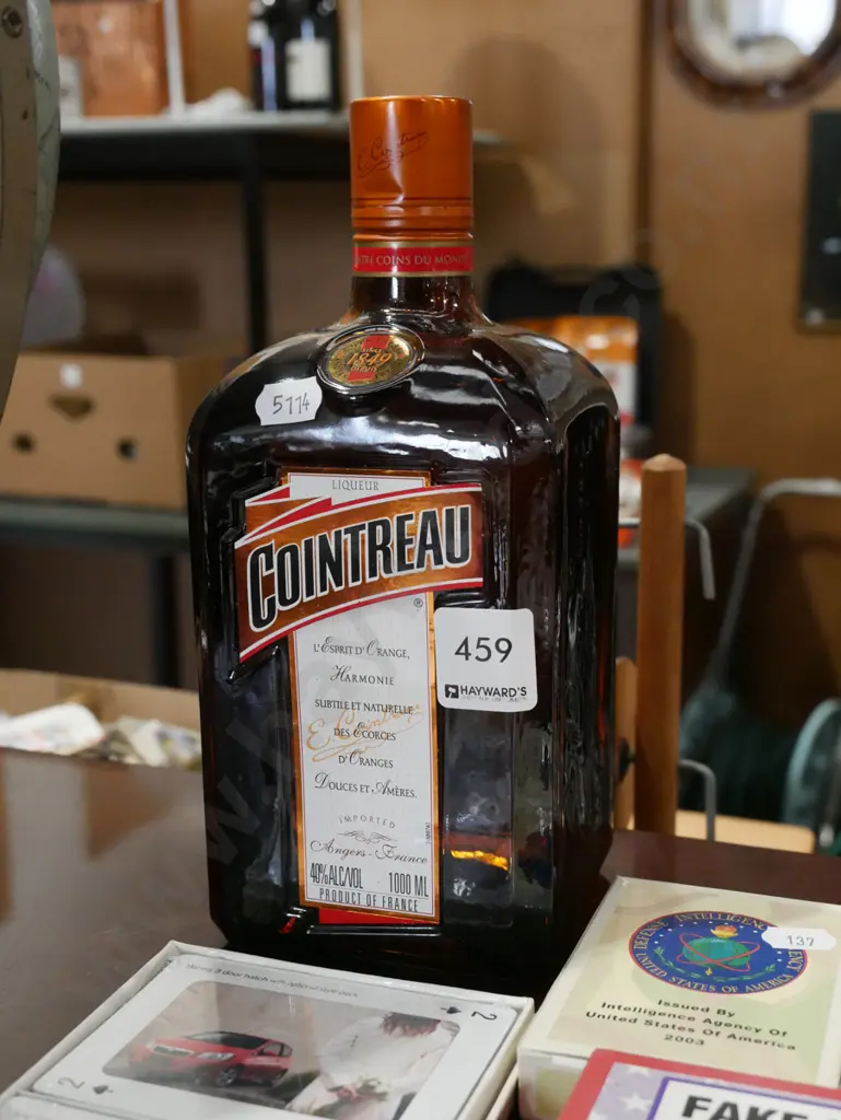 1L Cointreau Image 1++