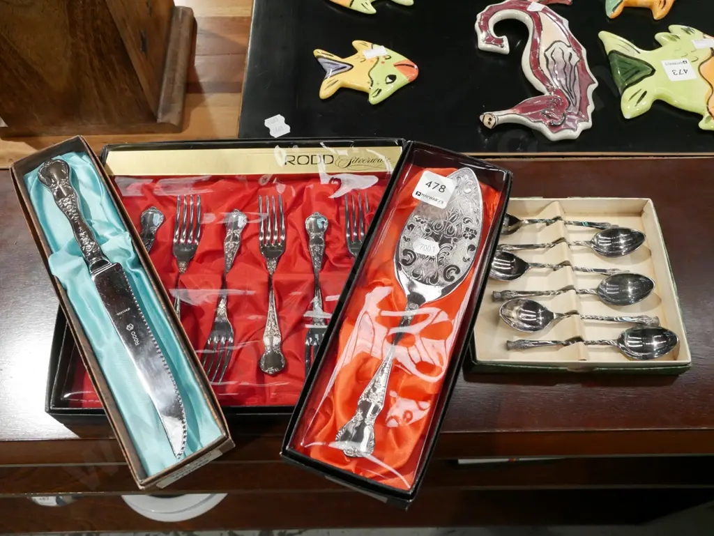 cased cutlery Image 1++