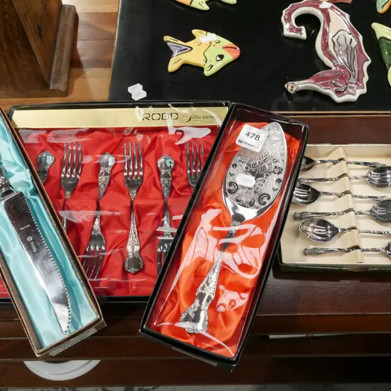 cased cutlery