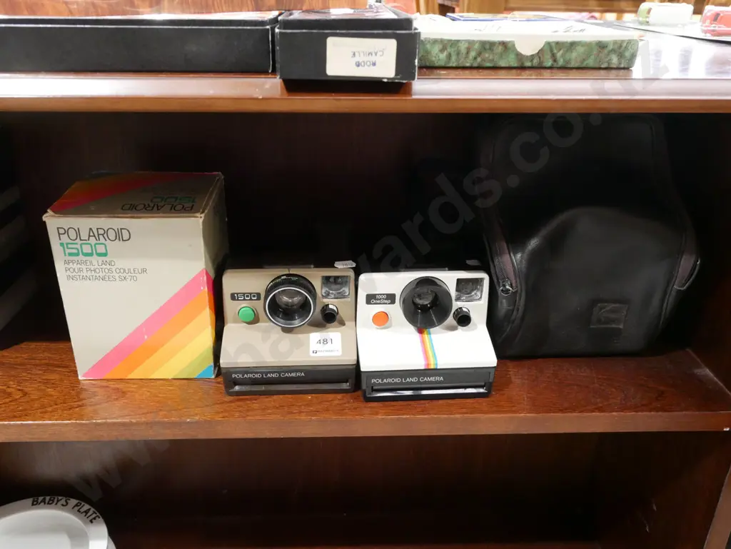 2x Polaroid land cameras Image 1++