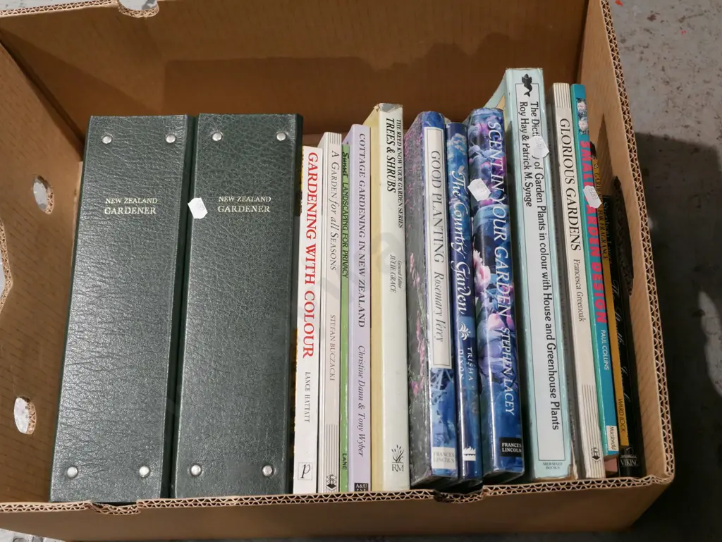 box of gardening books Image 1++