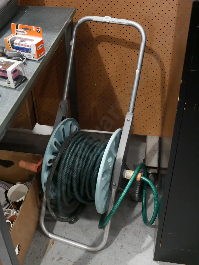 garden hose reel and hose Image 1++