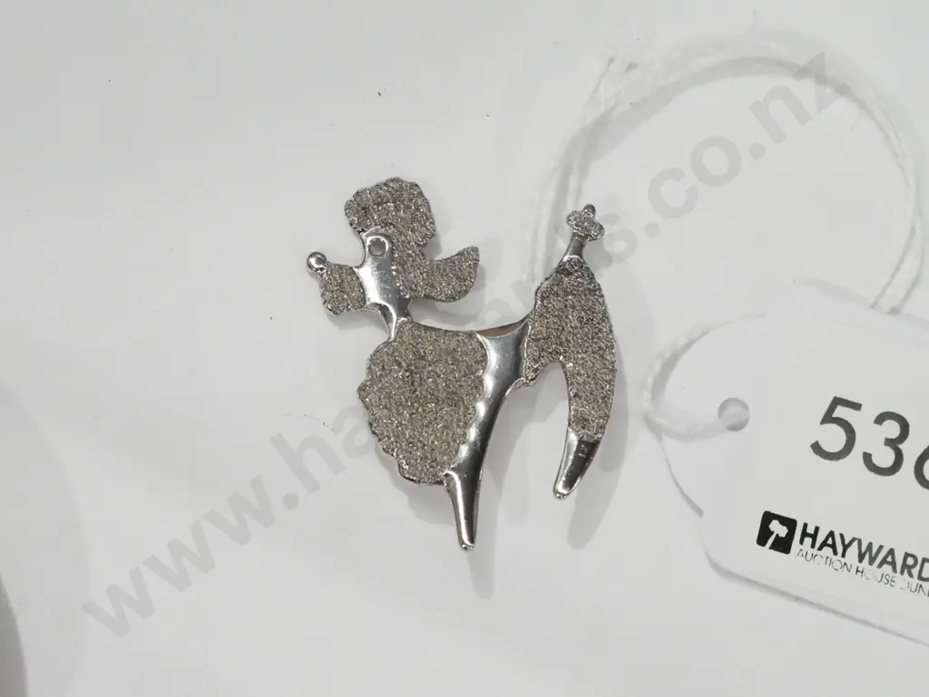 sterling silver beau poodle brooch 5gms Image 1++