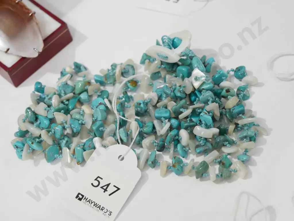 large mother of pearl & turquoise necklace 77gms Image 1++