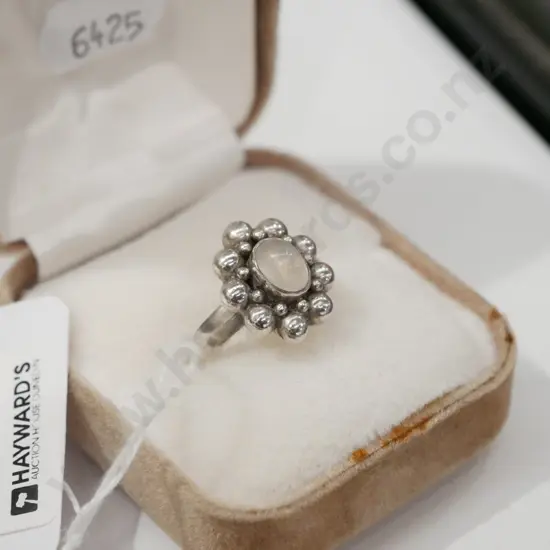 sterling silver quartz ring 4gms