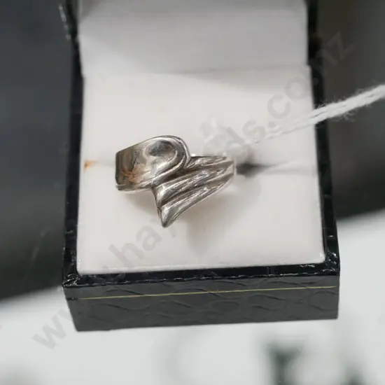 sterling silver abstract ring 3gms