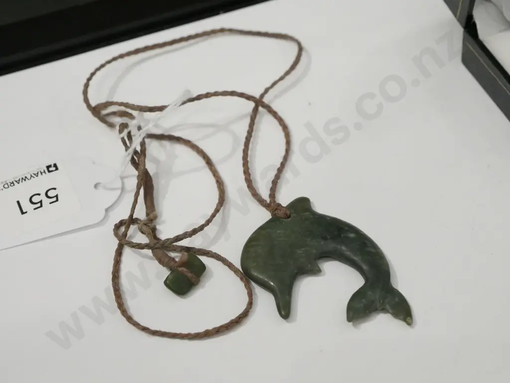 greenstone dolphin necklace13gms Image 1++
