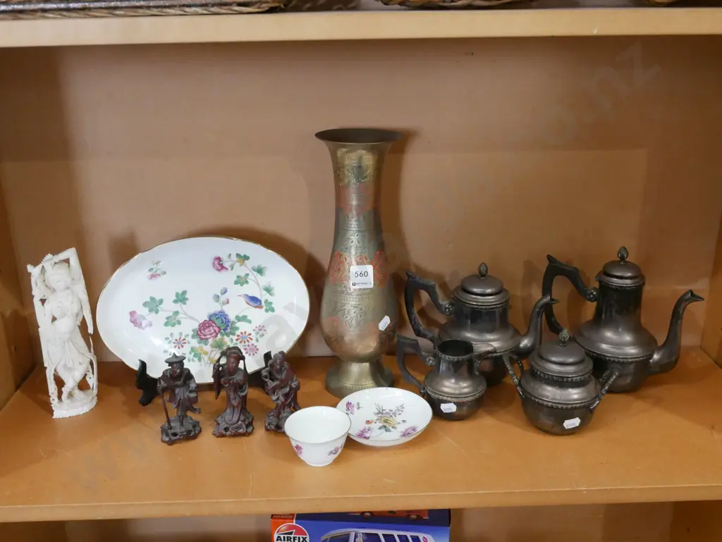 shelf; asian figurines, brass vase H300, small plated teapots etc Image 1++