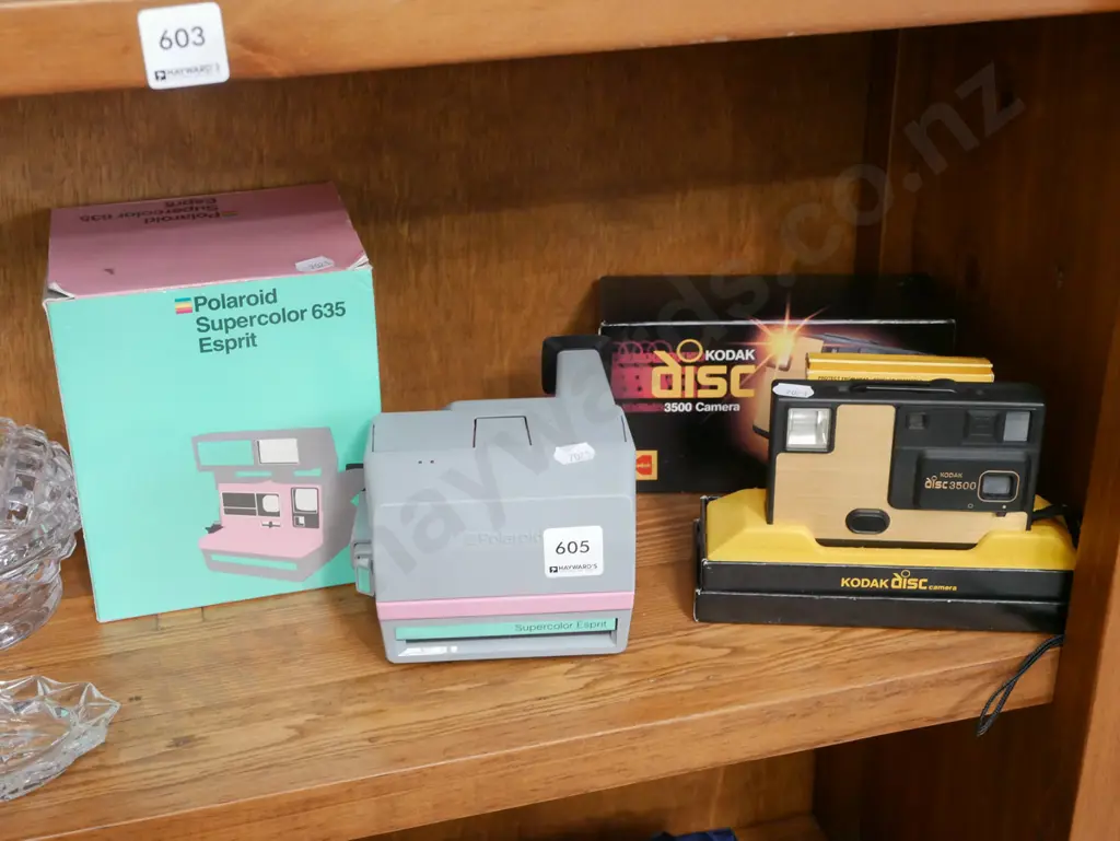 Polaroid instant camera, Kodak disc camera Image 1++