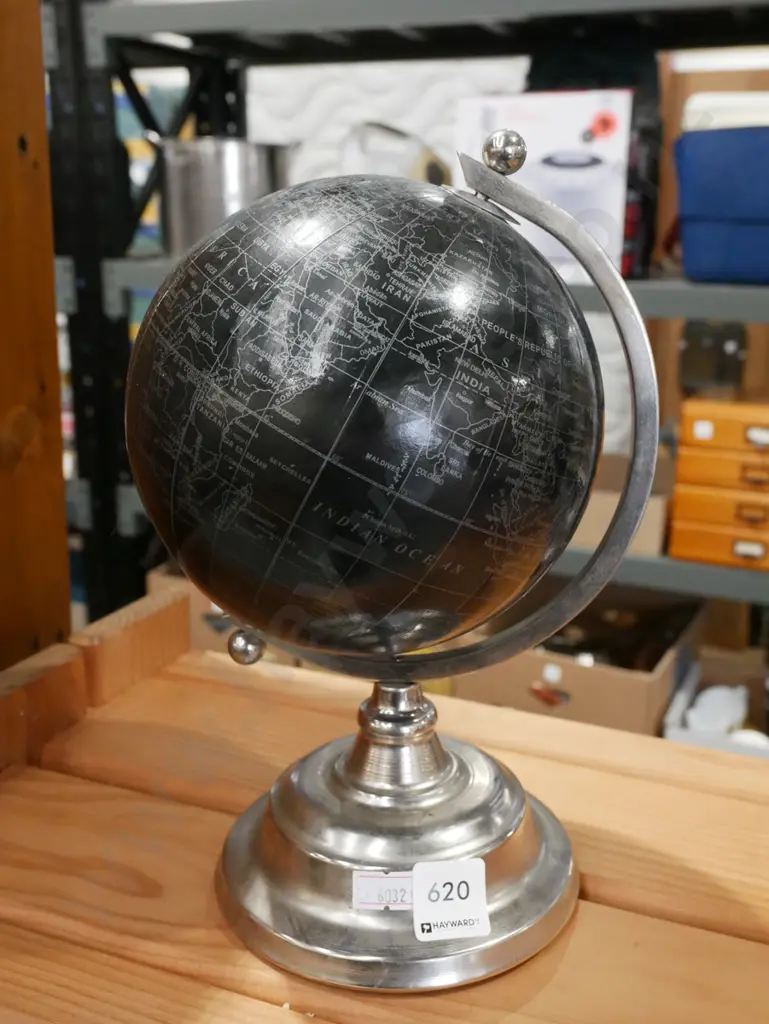 small world globe H270 Image 1++