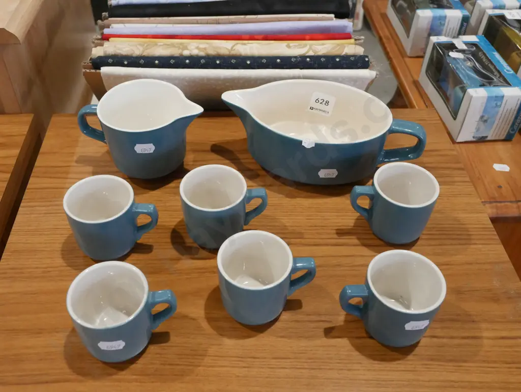 Crown Lynn colour glaze jugs, 6x demi-tasse cups Image 1++