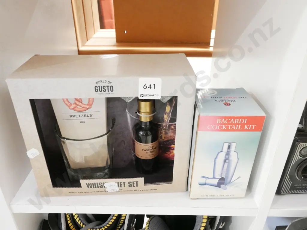 whisky gift set and Bacardi cocktail kit Image 1++