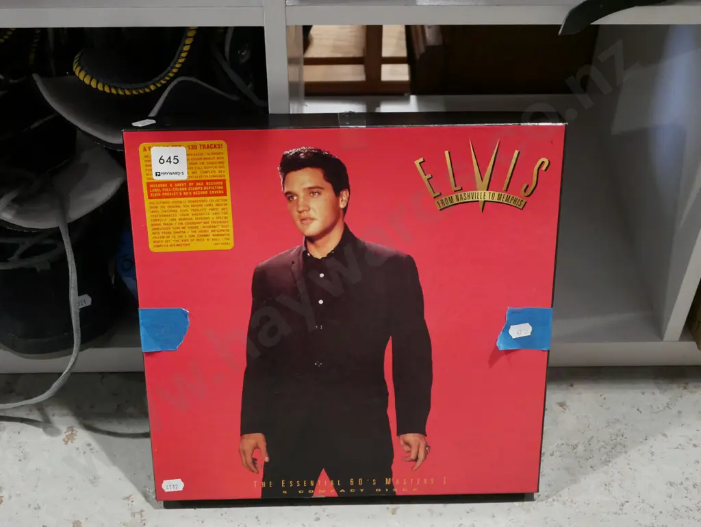 Elvis LP box set Image 1++