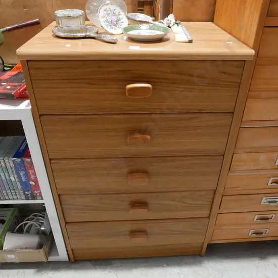 mdf faux veneer 5 drawer tallboy H930 W600 D400