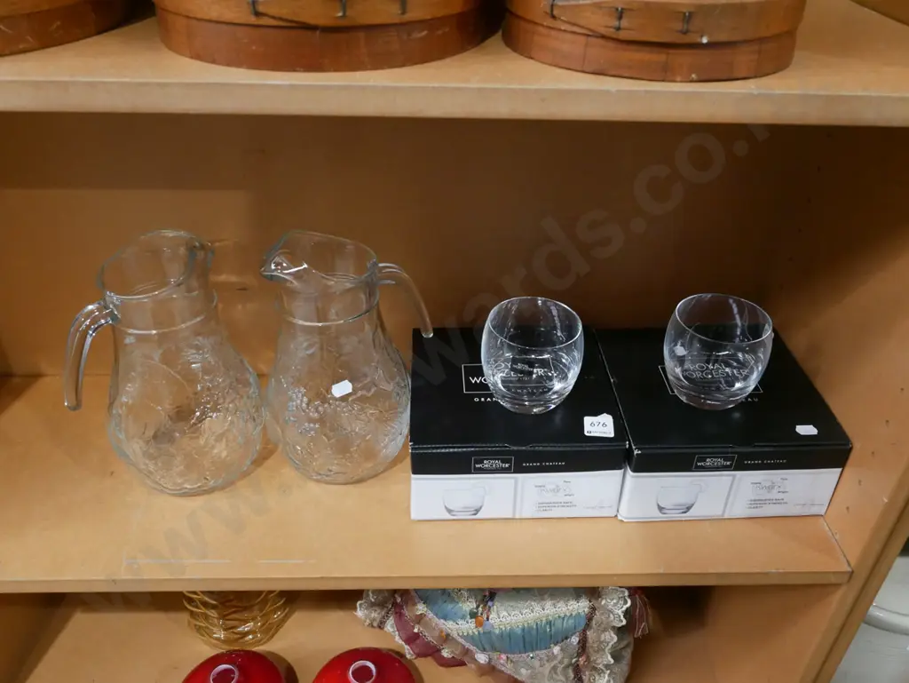 royal worcester glass sets, 2x moulded glass jugs Image 1++