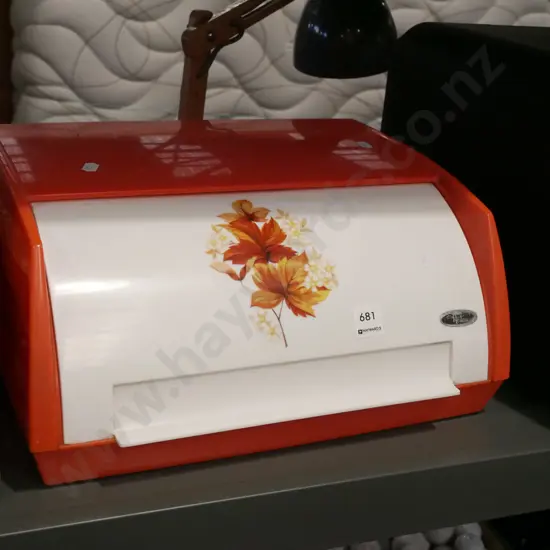 plastic breadbin