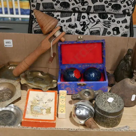 box; ashtray, worry balls, bells etc