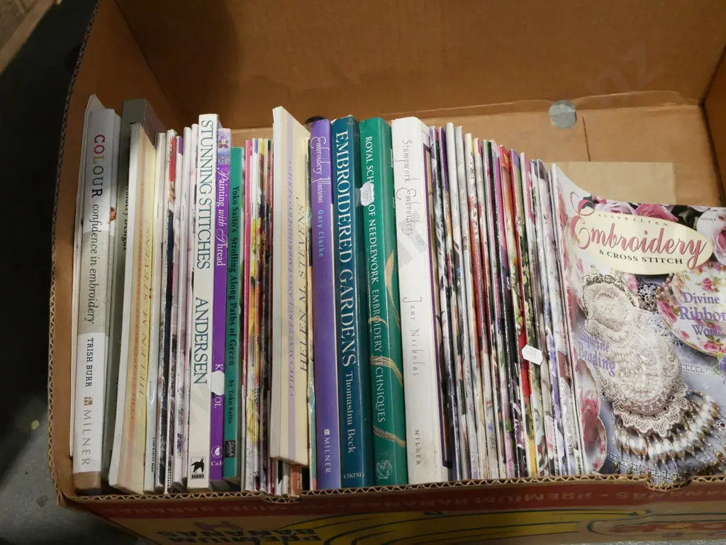 box; needleworks, embroidery books Image 1++