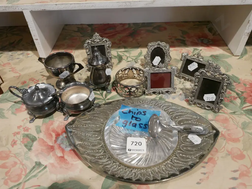 small plated photo frames, open sugars, tray etc Image 1++