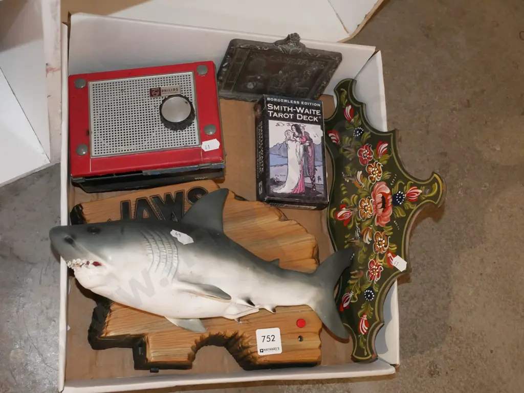 box; Phillips speaker, key hooks, tarot cards etc Image 1++
