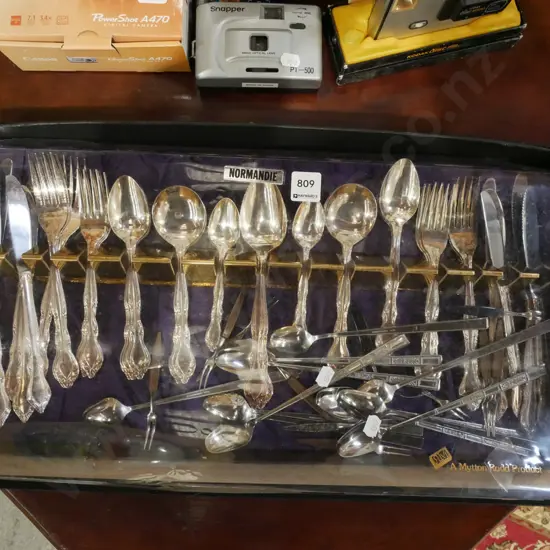 box of cutlery