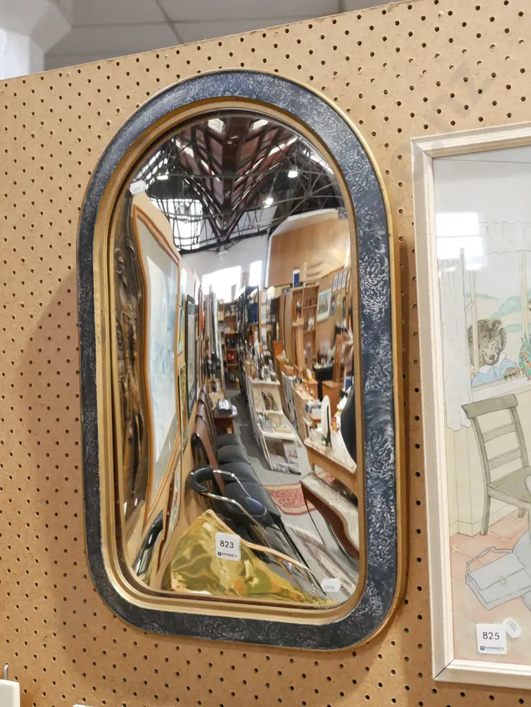 convex wall mirror Image 1++