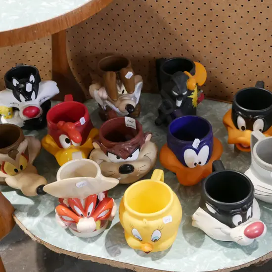 Looney Tunes coffee cups