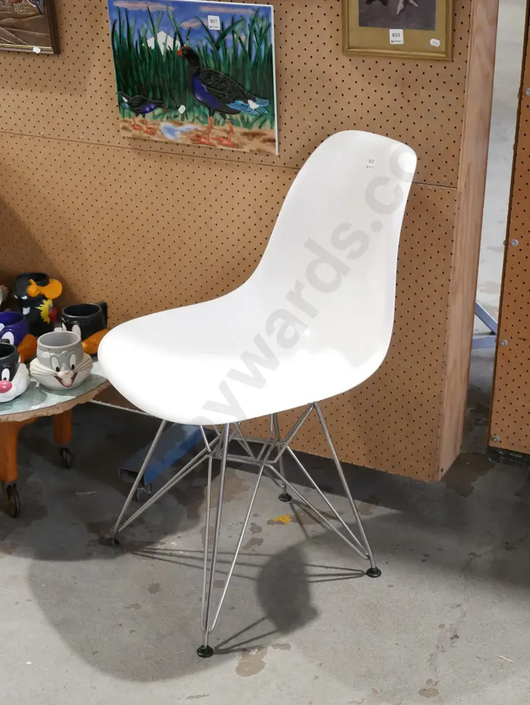 chrome and white plastic chair Image 1++