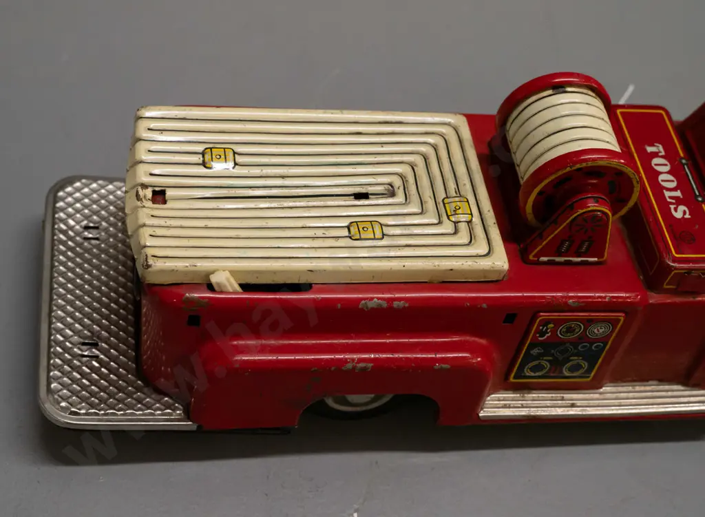 Japanese retro tin toy fire truck, marked Linemar Toys Japan - some paint wear, missing red dome from cab, would likely Image 1++