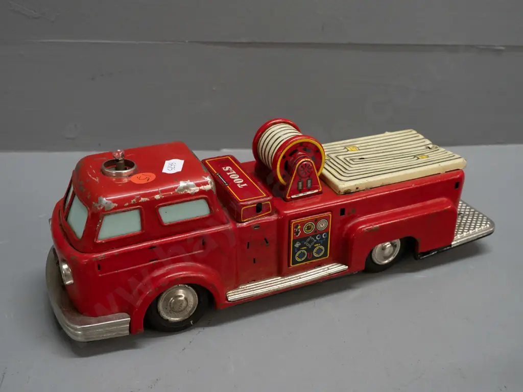 Japanese retro tin toy fire truck, marked Linemar Toys Japan - some paint wear, missing red dome from cab, would likely Image 1++