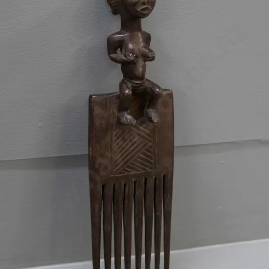carved wooden comb from Luba tribe, DRC (Congo) L-260 W-70