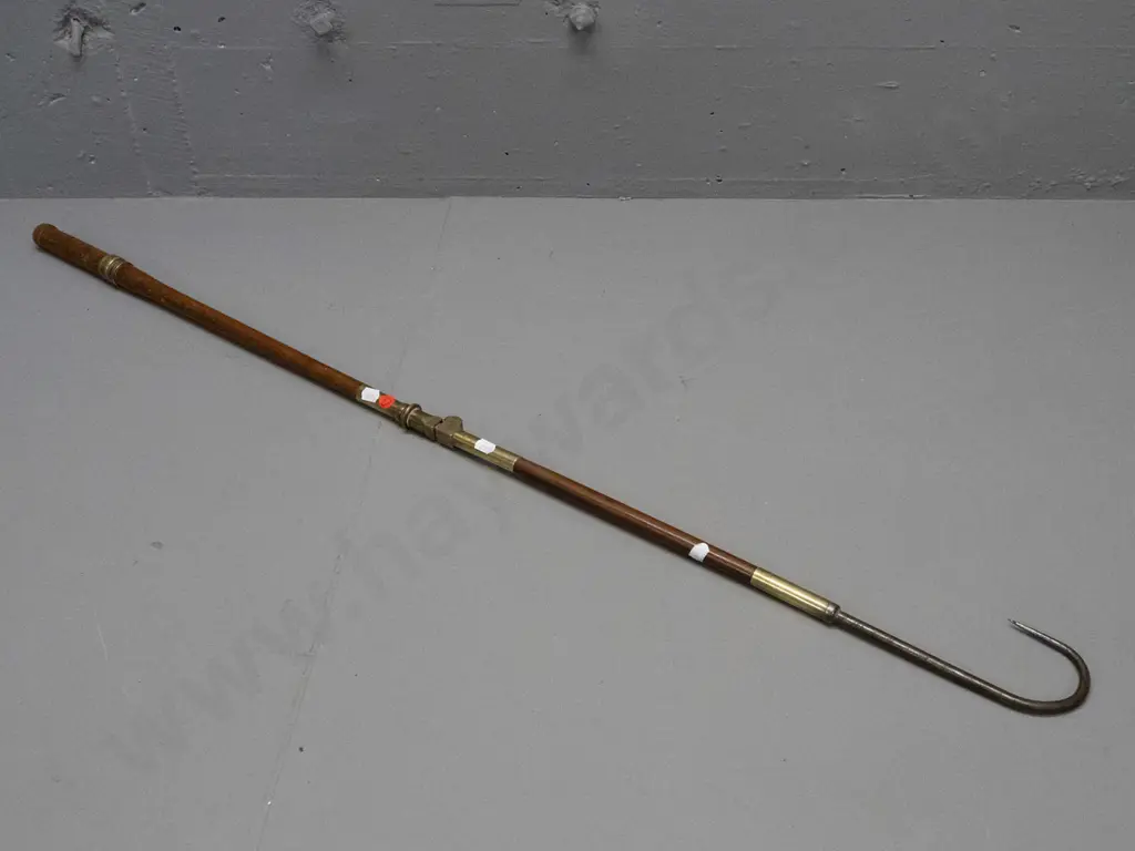 vintage folding fishing gaff - timber with brass fittings, steel hook L-1060 open, L-560 folded. Image 1++