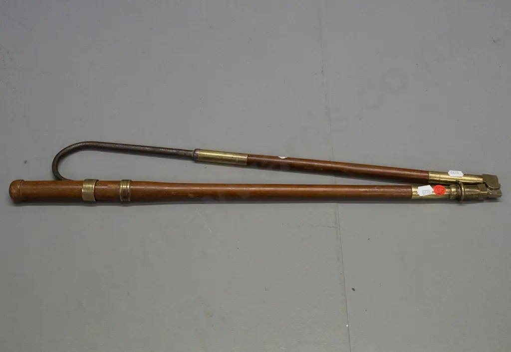 vintage folding fishing gaff - timber with brass fittings, steel hook L-1060 open, L-560 folded. Image 1++