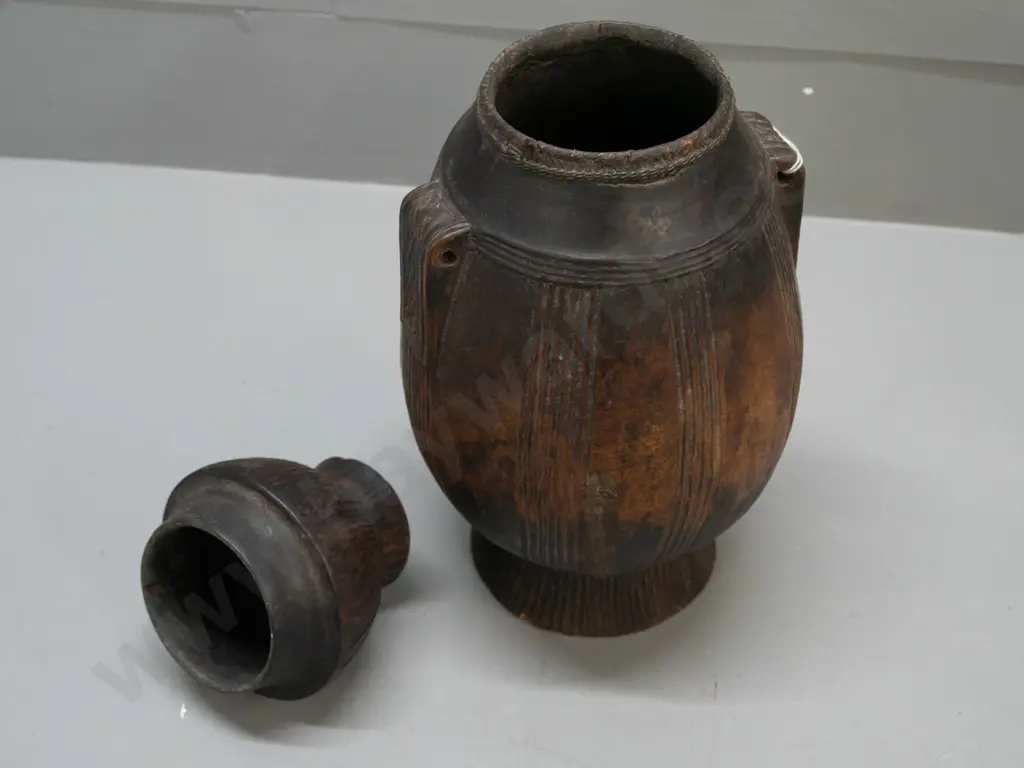 carved wood lidded camel milk container from Somalia H-320 D-140 Image 1++