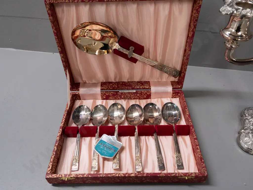 cased Angora silver-plated set of 6 spoons and a serving spoon and an English plated 3-candle candelabra H-250 W-290 Image 1++