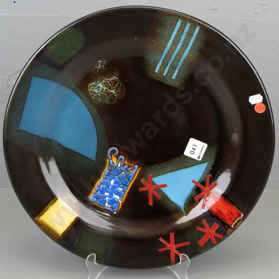 large Brian Gartside pottery display plate w/ abstract design D-350