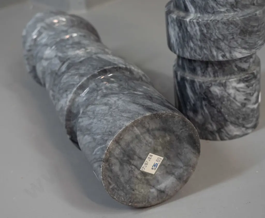 pair of heavy turned marbled grey and white stone vases H-365 Image 1++