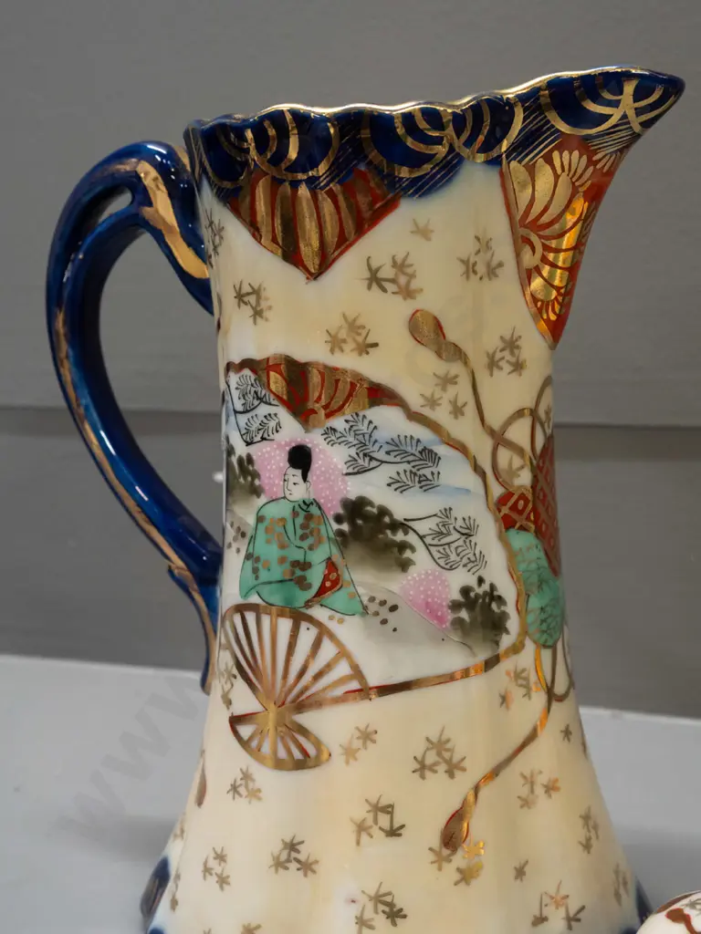 Japanese ewer shaped coffee pot or jug with gilt decoration, applied star mark on base H-250 Image 1++