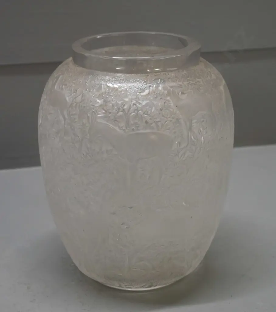 Lalique frosted moulded glass vase with "Biches" deer motif - see photo for "Lalique France" mark H-175 D-120 Image 1++