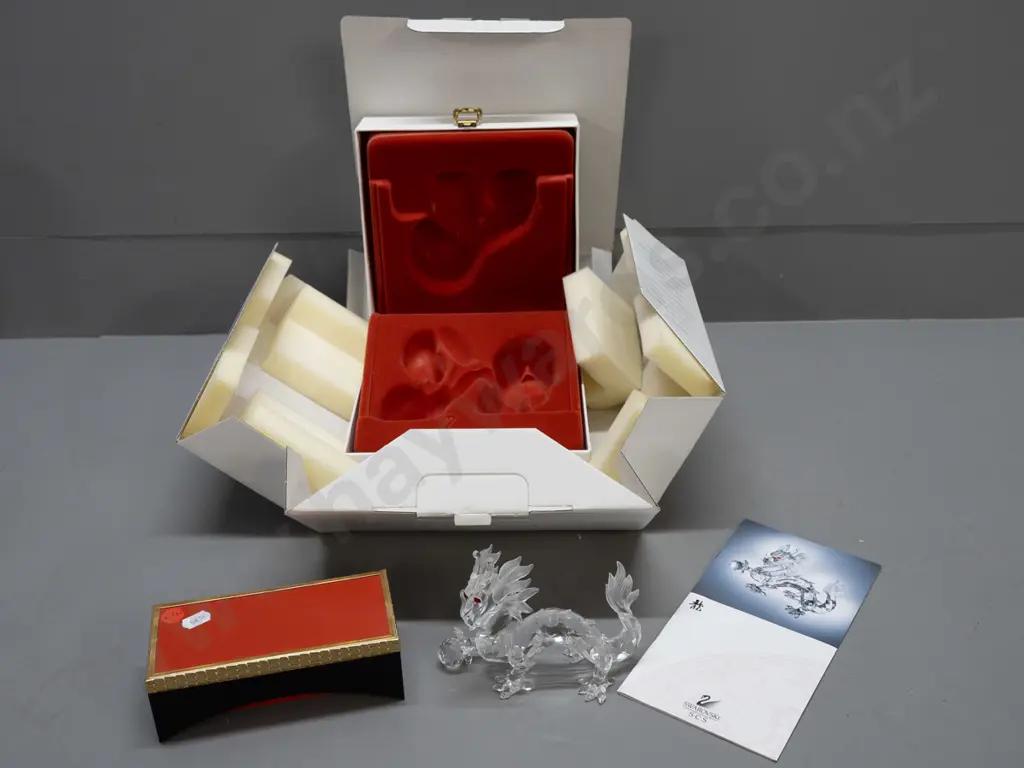 Swarovski crystal cased 1997 Fabulous Creatures series dragon figure with display stand, in original box. H-100 L-130 Image 1++