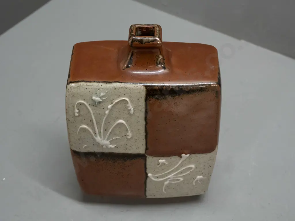 Paul Fisher New Zealand studio pottery slab bottle vase slip trail decoration H-230 W-150 Image 1++
