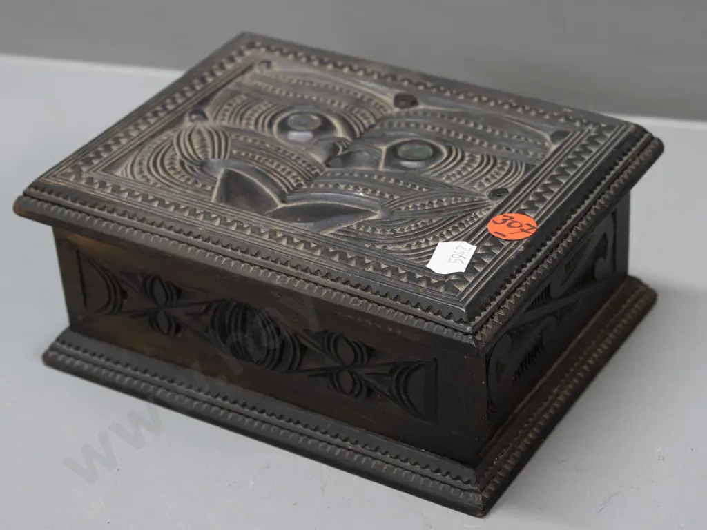 carved dark stained native timber Maori motif trinket box with hinged lid - label inside lid "Tapu" P.H. Leonard Marton Image 1++