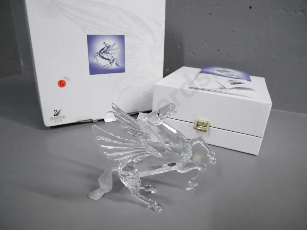 Swarovski "Fabulous Creatures" "Pegasus" 1998 figurine w/ original packaging. H-125 Image 1++