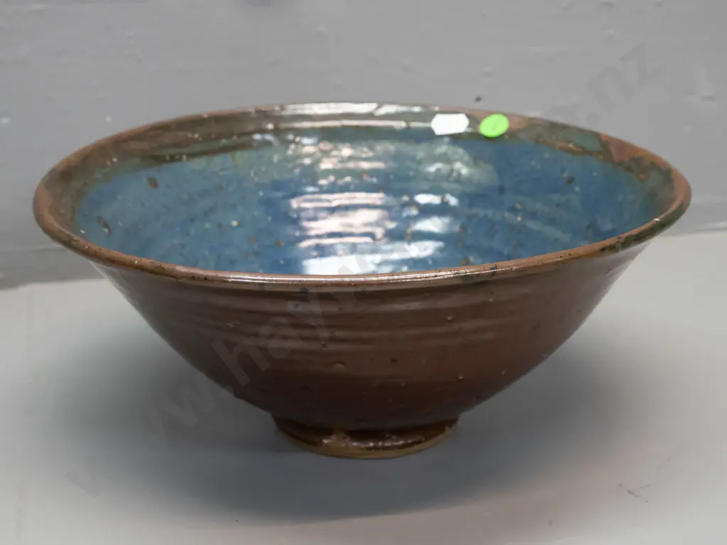 Barry Brickell New Zealand studio pottery bowl -  tenmoku glaze with blue inner, glaze filled back stamp H-115 D-280 Image 1++