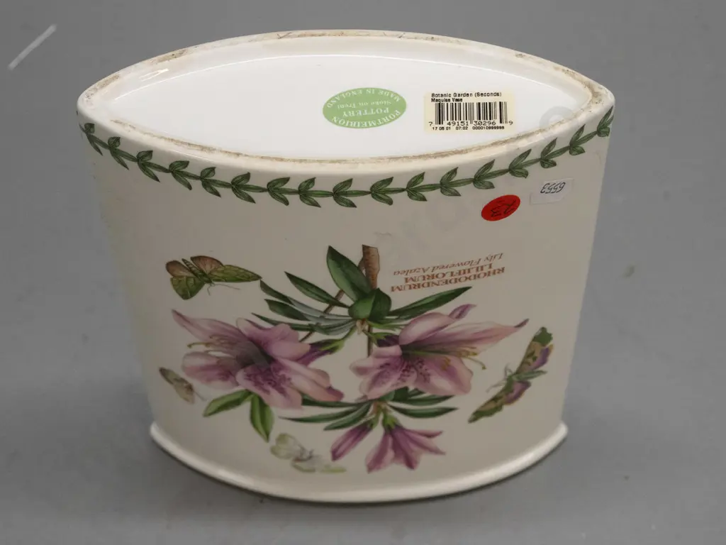 Portmeirion Botanic Garden "Marquise" shape elliptical vase with rhododendron pattern H-240 W-190 Image 1++