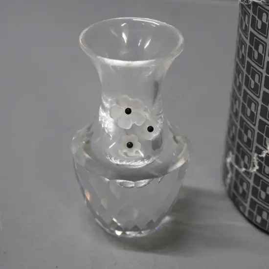 Swarovski crystal miniature vase with applied frosted flower decoration, with original box H-70.