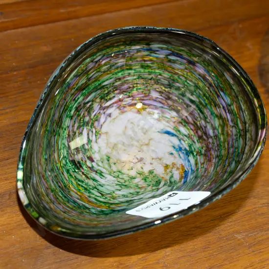 Hokitika Art Glass paua shell H-45 W-105